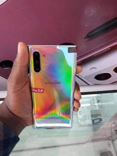 A picture of Samsung Galaxy note 10 plus 256GB