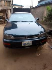 A picture of Toyota Camry orobo