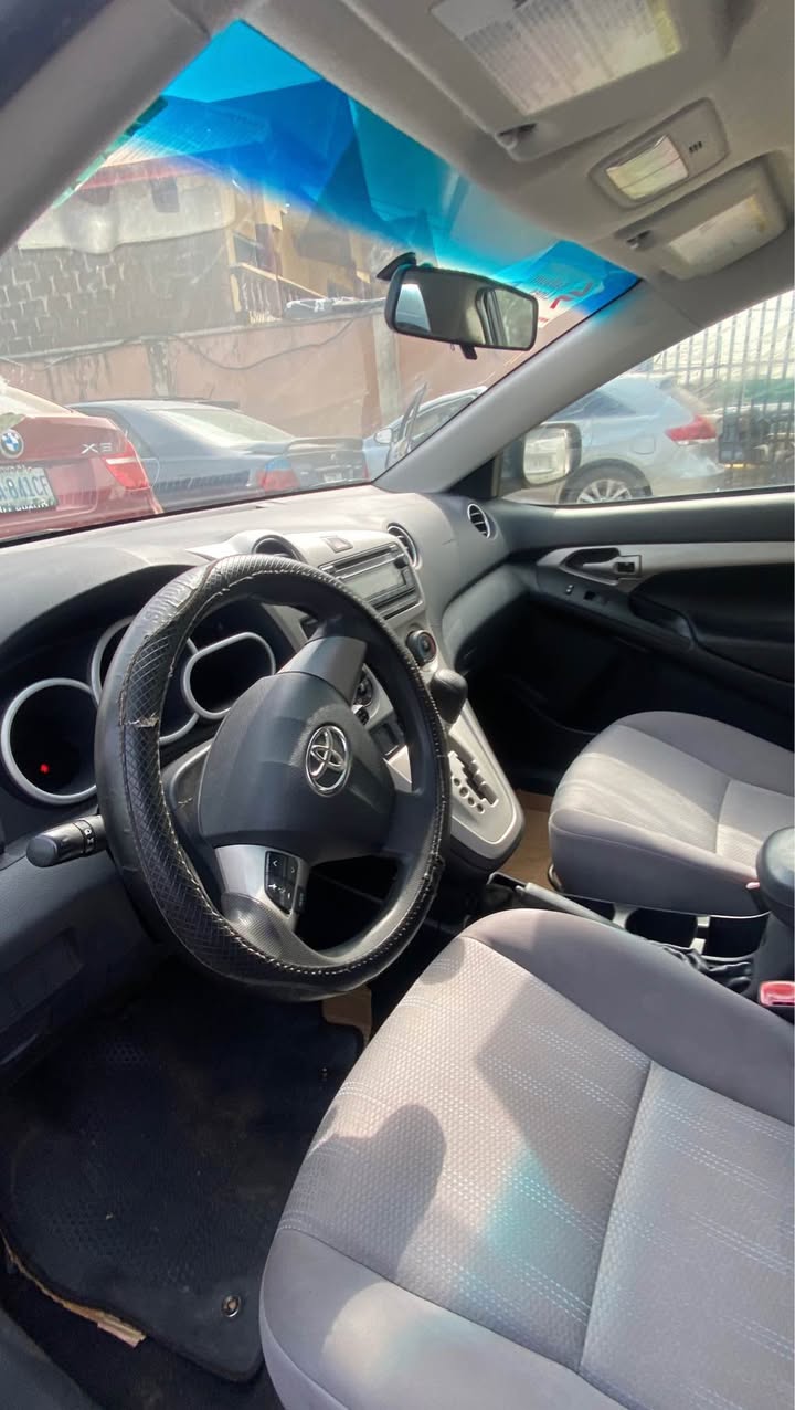 A picture of 2013 TOYOTA MATRIX S