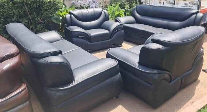classifieds/furniture sofas