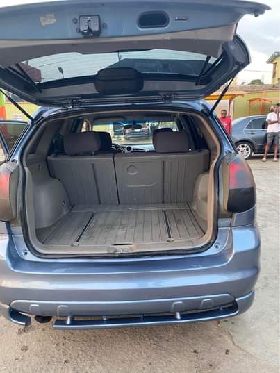 A picture of Toyota Matrix 2006