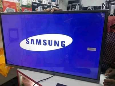 A picture of Brand original flatscreens