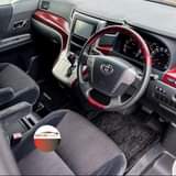 A picture of TOYOTA VELLFIRE