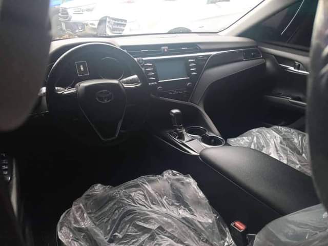 A picture of 2019 Toyota Camary SE