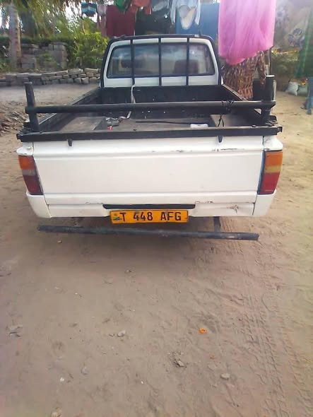 A picture of HILUX PICKUP 0620356906