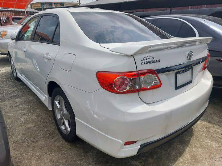A picture of Corolla x
