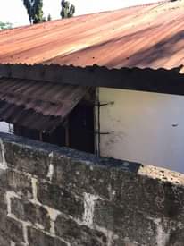 A picture of Nyumba inapangishwa mbezi kibanda cha mkaa karibu na barabara mwezi