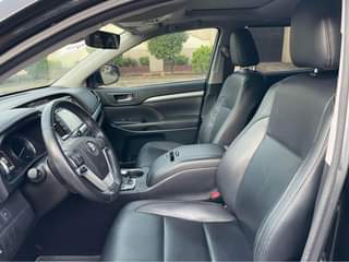 A picture of 2017 Toyota Highlander XLE