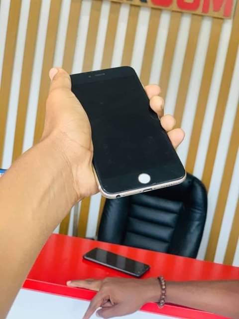 A picture of Iphone 6s