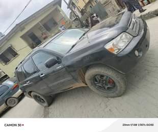 A picture of 2004 Toyota Highlander