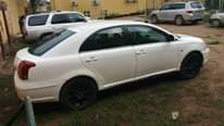 A picture of Toyota Avensis 2004