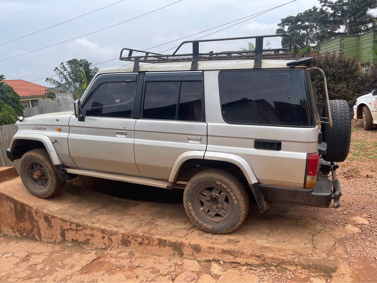 A picture of Toyota Landcruiser 3.0 automatic diesel 1kz engine