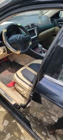 A picture of Lexus iS250 08