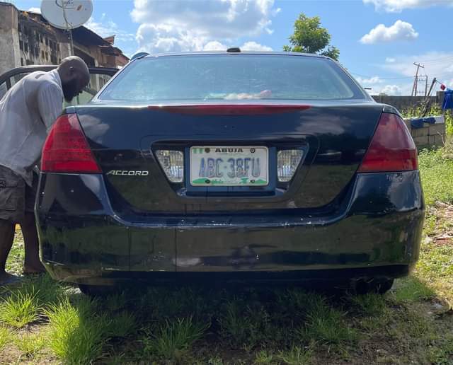 A picture of Honda Accord Discusses continue
