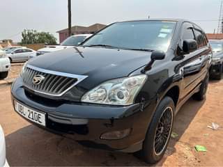 A picture of Toyota Harrier