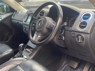 A picture of 2012 VOLKWAGEN TIGUAN 2 0L