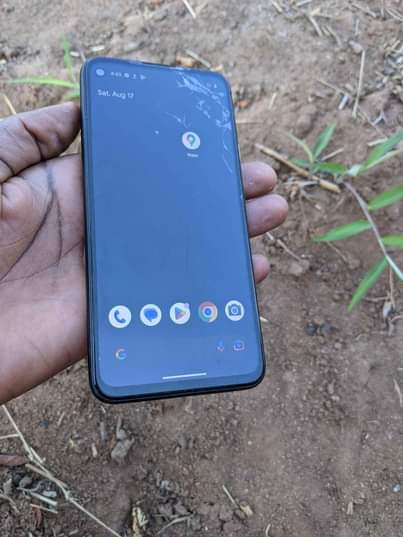 A picture of Google pixel 4a gb128 ram6 net4g krek kdg 0686820249