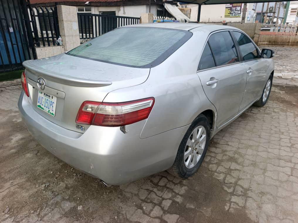 A picture of 2009 FIRST BODY CAMRY HYBRID