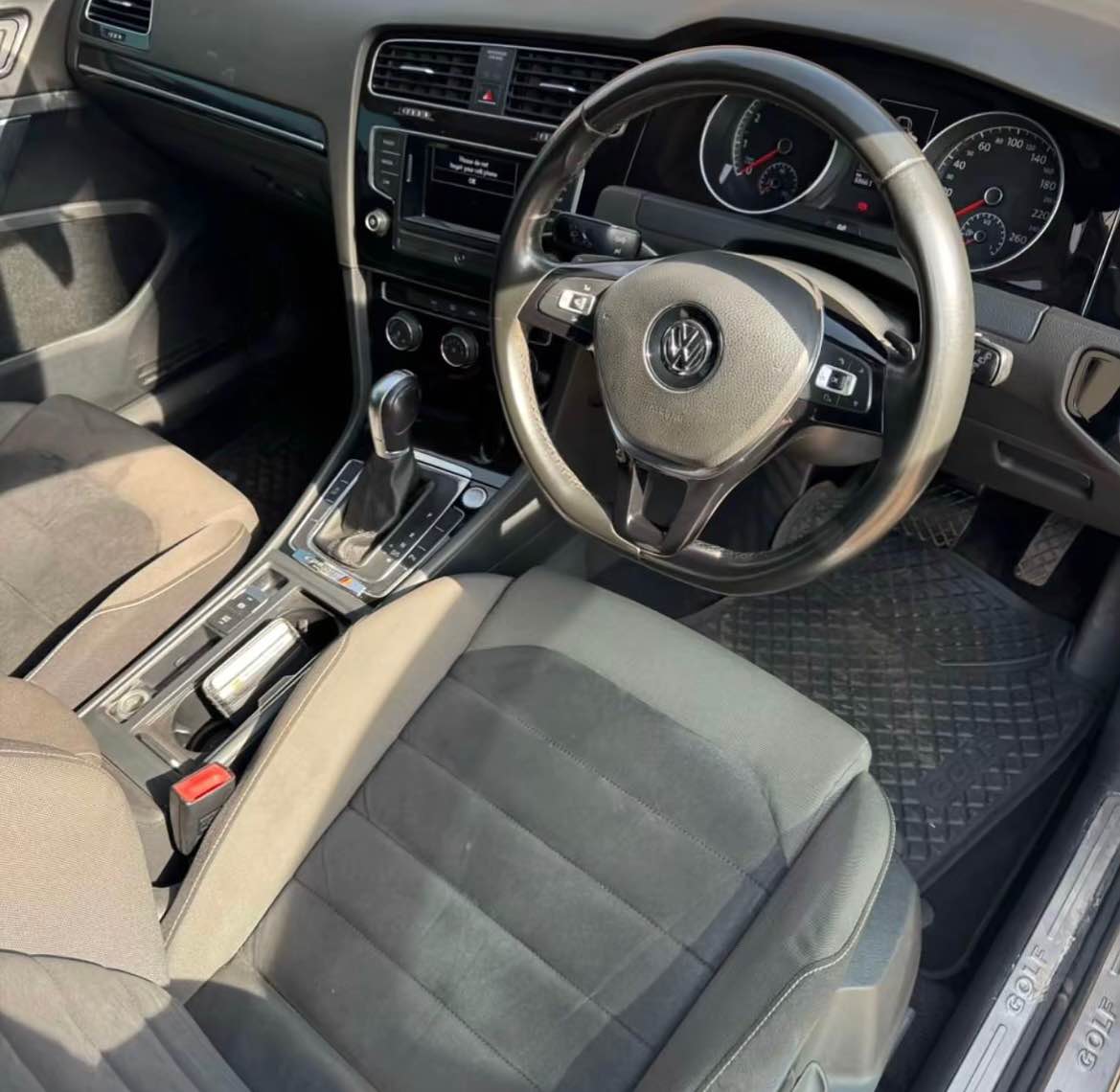 A picture of 2015 Volkswagen Golf 7Call 0765424123 0709446672