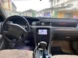 A picture of Toyota Camry 02