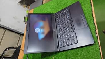 A picture of Dell latitude 5270....i5 6th gen