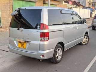 A picture of TOYOTA NOAH NEW SHAPE NAIUZA MIL 8 8 0743435416
