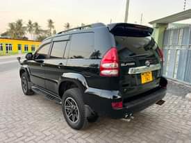 A picture of TOYOTA PRADO DIAMOND DWJ 120