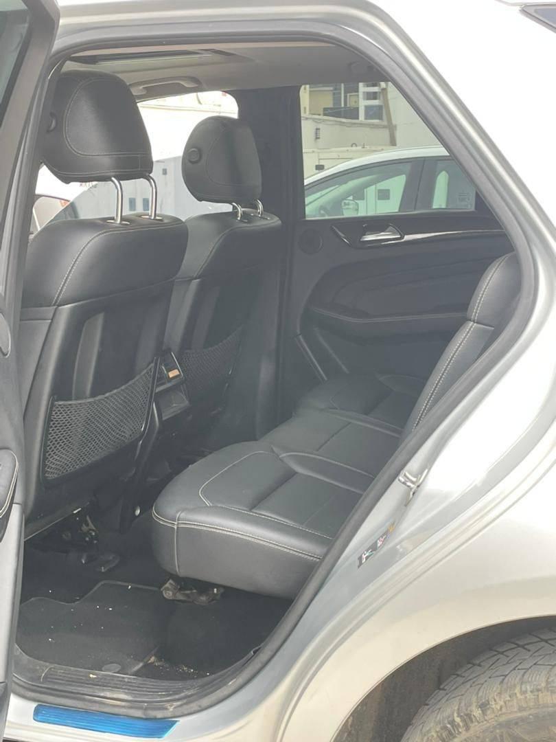 A picture of 2013 Mercedes Benz ml350
