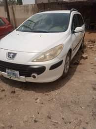 A picture of Extremely CleanUsed PEUGEOT 307 Wagon First Body Manual Transmission Basket