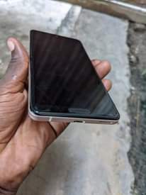 A picture of Aques sense 5g gb64 ram4 net5g imenyooka mno