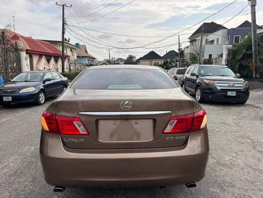 A picture of 2015 Lexus 2015 Gold
