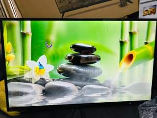 A picture of Tv inch 43 mpyaaa full box Bei yake ni 435000