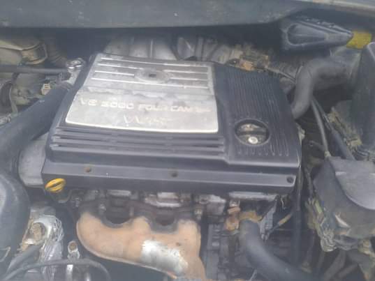 A picture of First body Toyota sienna for sale call 08037665153 