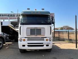 freightliner trucks