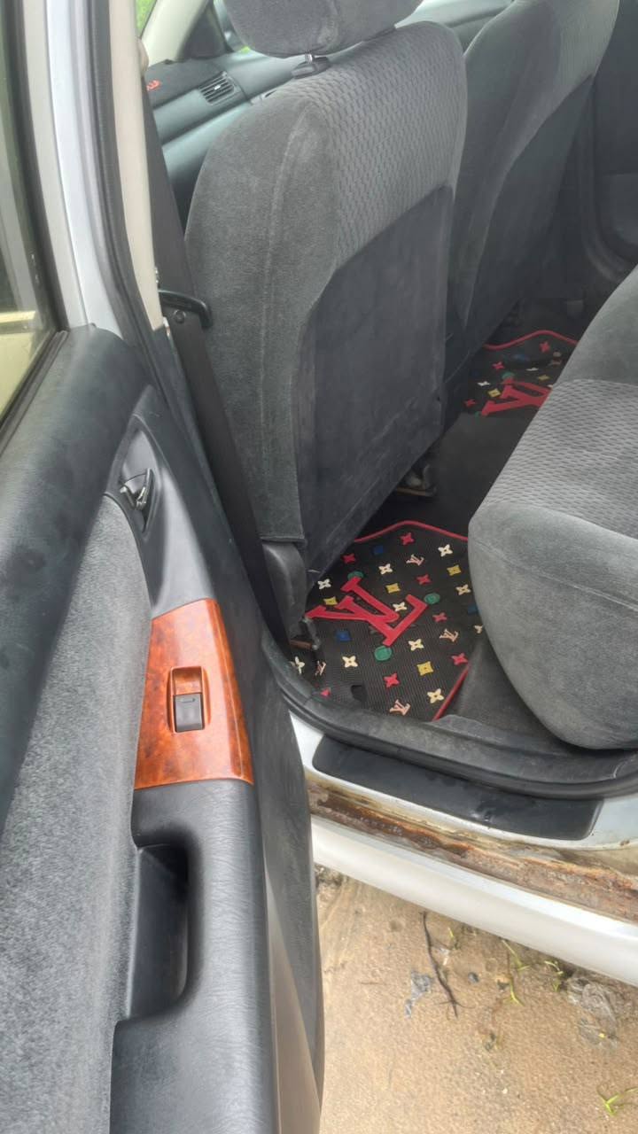 A picture of 06 model Corolla