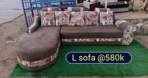 A picture of Sofas on quick sale discounts
