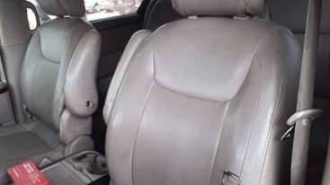 A picture of 2006 sienna