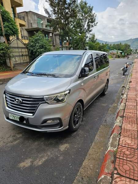 hyundai starex