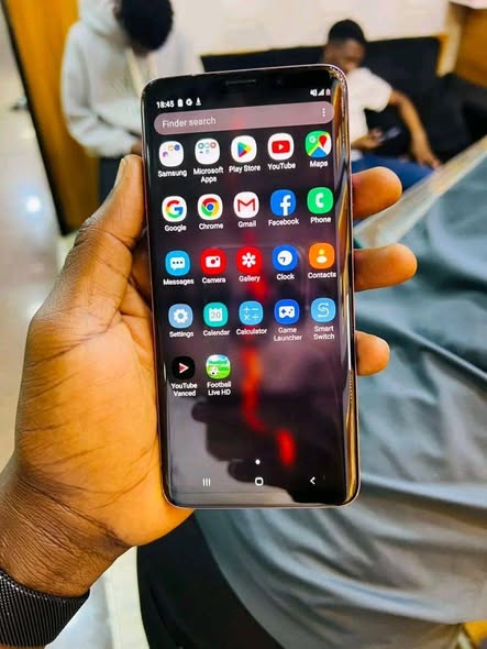 A picture of Sumsung s9