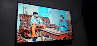 A picture of Original Phillips 40 inches digital tv for sell