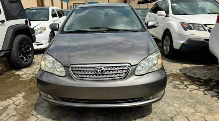 A picture of Neatly used 2007 Toyota Corolla. Nothing to fix.