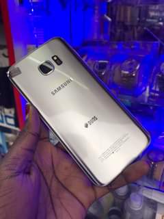 A picture of Samsung S7edge 32gb 4gb Uk used like new 0704942807