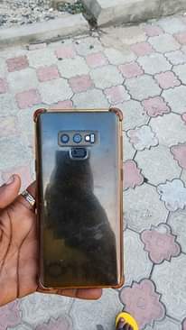 A picture of Samsung Galaxy Note 9 128Gb Bei 220k