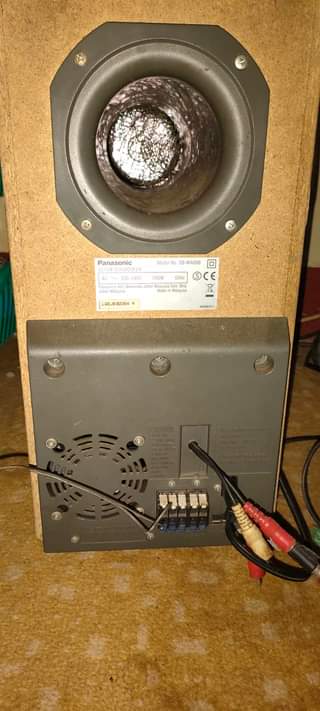 A picture of Panasonic active subwoofer
