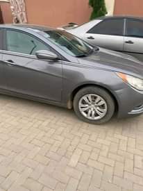 A picture of 2012 Hyundia Sonata 30000