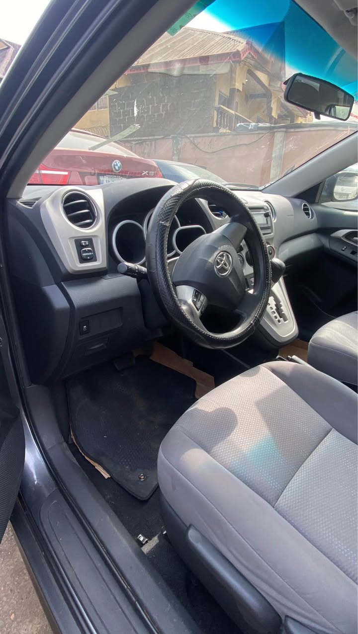 A picture of 2013 TOYOTA MATRIX S