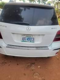 A picture of New year urgent sale Mercedes Benz GLK350 Year 2011 Registered