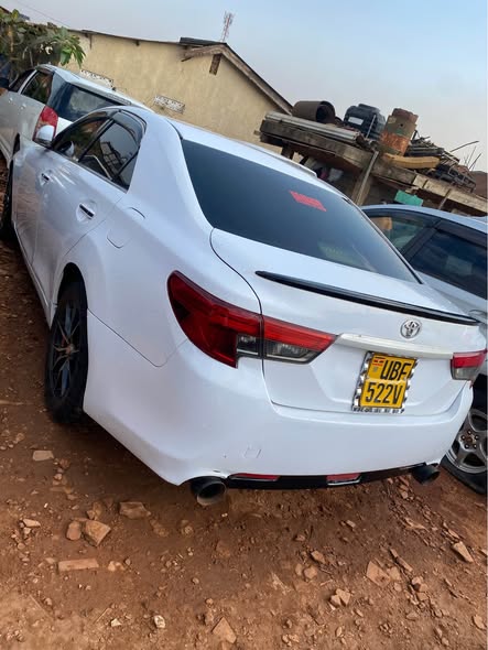 A picture of Mark x buy and drive 0703818420
