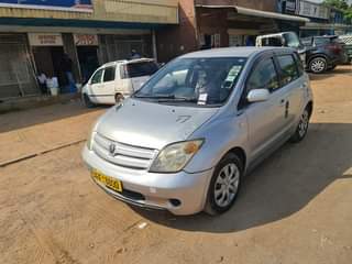 used toyota ist