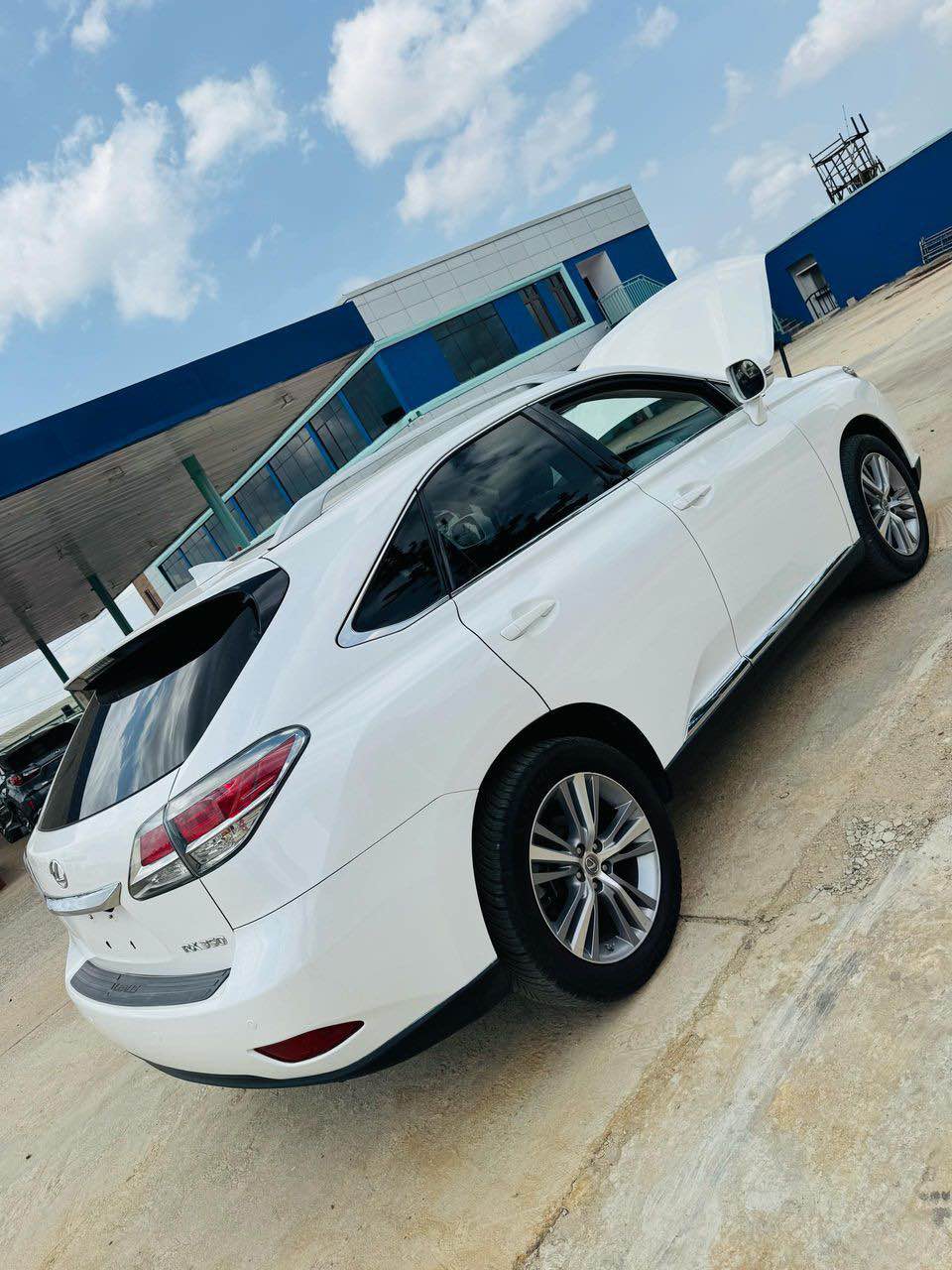 A picture of TOKUNBO RX350 2015 MODEL